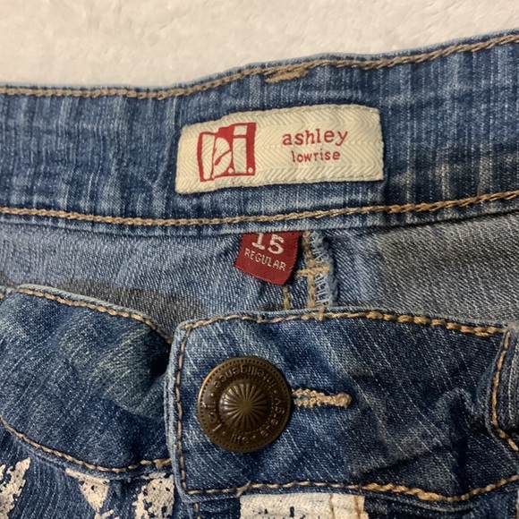 EUC denim shorts - Picture 2 of 4